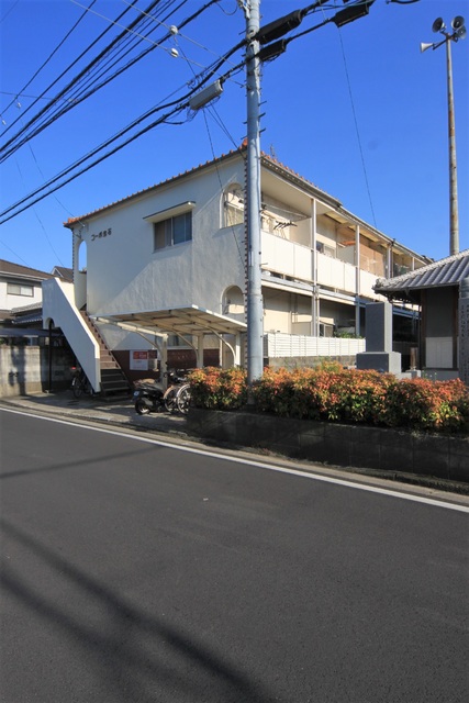 【コーポ生石の建物外観】