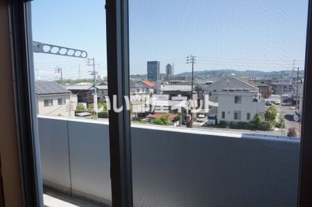 【静岡市葵区瀬名川のマンションのバルコニー】