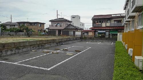 【レオパレス広瀬の駐車場】