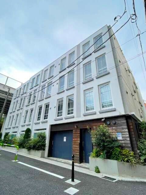 【文京区音羽のマンションの建物外観】