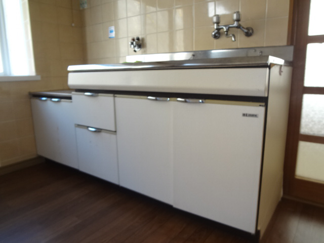 キッチン　キッチン下部