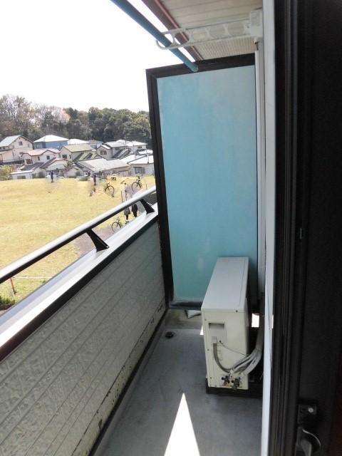 バルコニー　別のお部屋の写真となりますので現況優先となります。