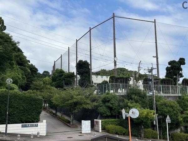 【フレグランス南名島の中学校】