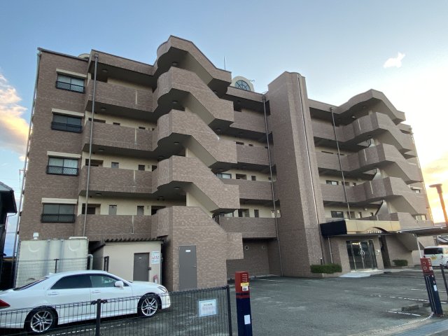 姫路市網干区高田のマンションの建物外観