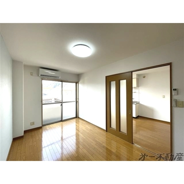 建物外観　洋室