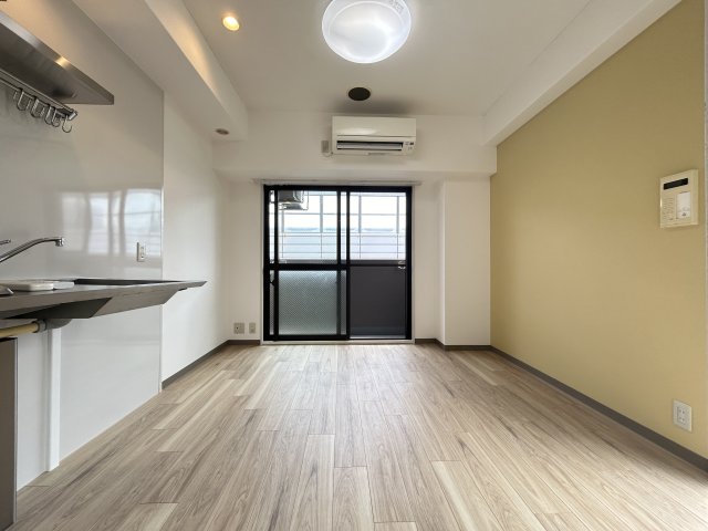 居室・リビング　※別号室参考画像