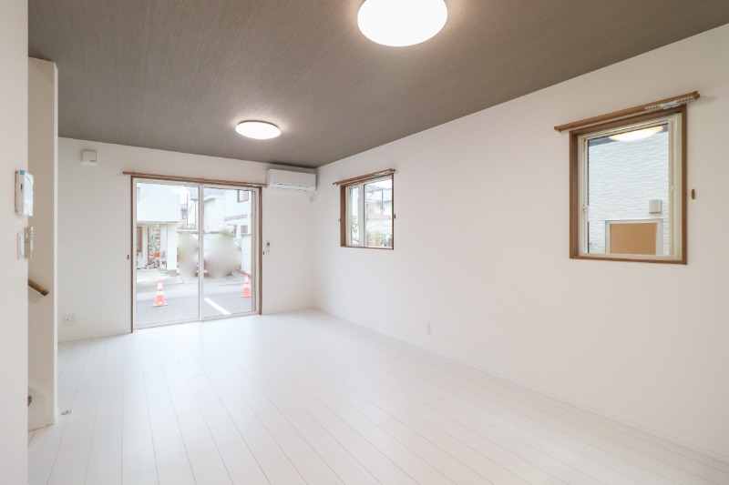 居室・リビング　図面と現状に相違がある場合には現状を優先