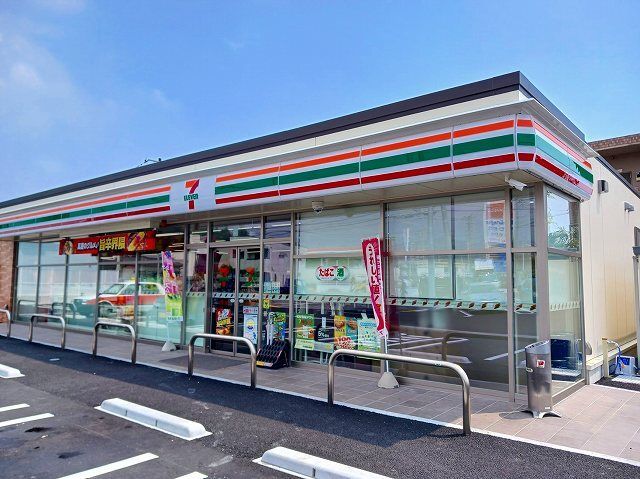 コンビニ　セブンイレブン富士市一色店（コンビニ）まで600m