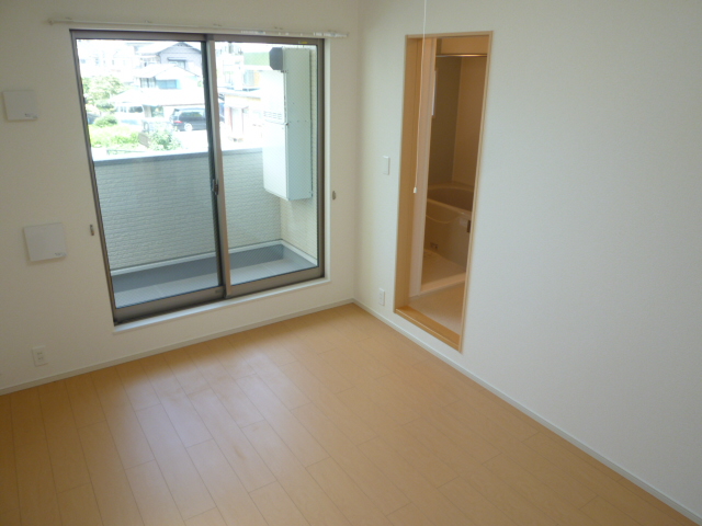居室・リビング　別の部屋の写真です