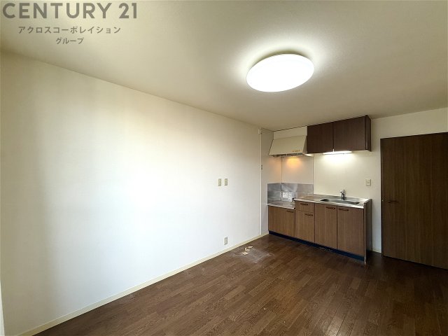 居室・リビング　解放的な約6帖のダイニングキッチン♪