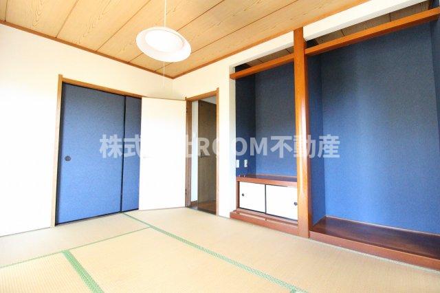 居室・リビング　フローリングだけでなく、和室もあります