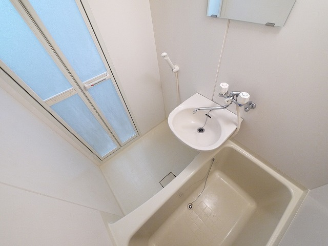 バス・シャワールーム　お風呂で日々の疲れを落としましょう