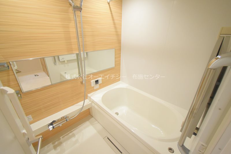 バス・シャワールーム　参考写真（シャーメゾンの別物件）