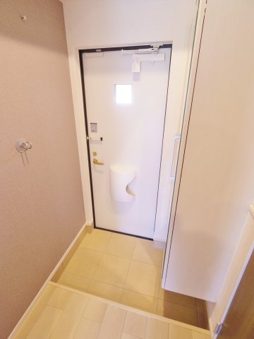 玄関　※同仕様写真