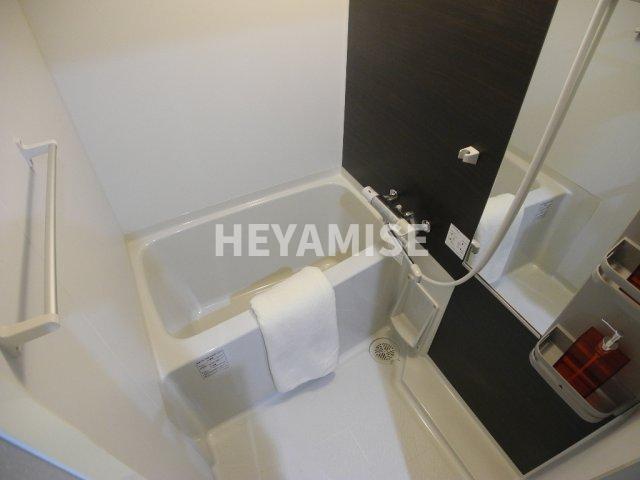 バス・シャワールーム　※同間取りの別の階のモデルルームの画像です※現況を優先します