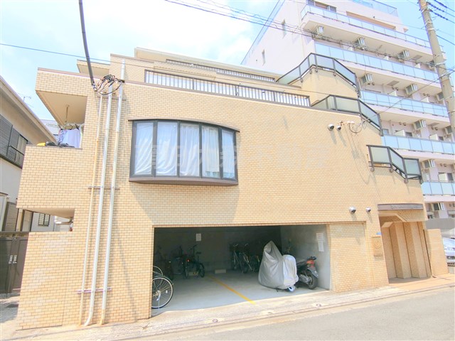 建物外観　1988年11月築RC鉄筋コンクリート造地上4階建て総戸数2