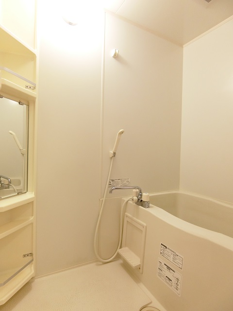 バス・シャワールーム　お風呂です