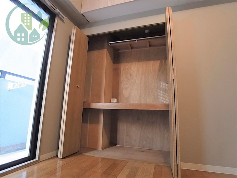 収納　エルデ六甲(冷蔵庫、電子レンジ付、レディースマンション)