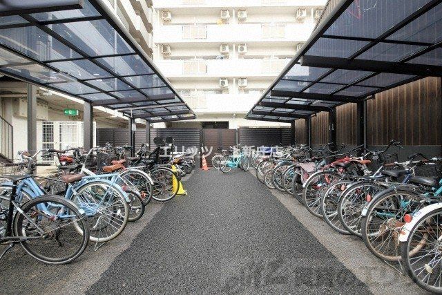 駐車場　駐輪場