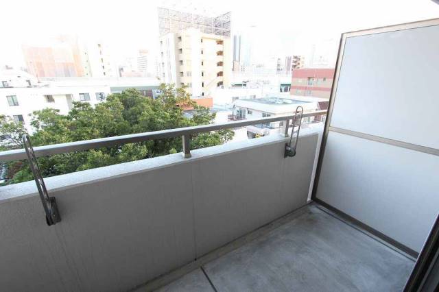 バルコニー　日当たり良好です。