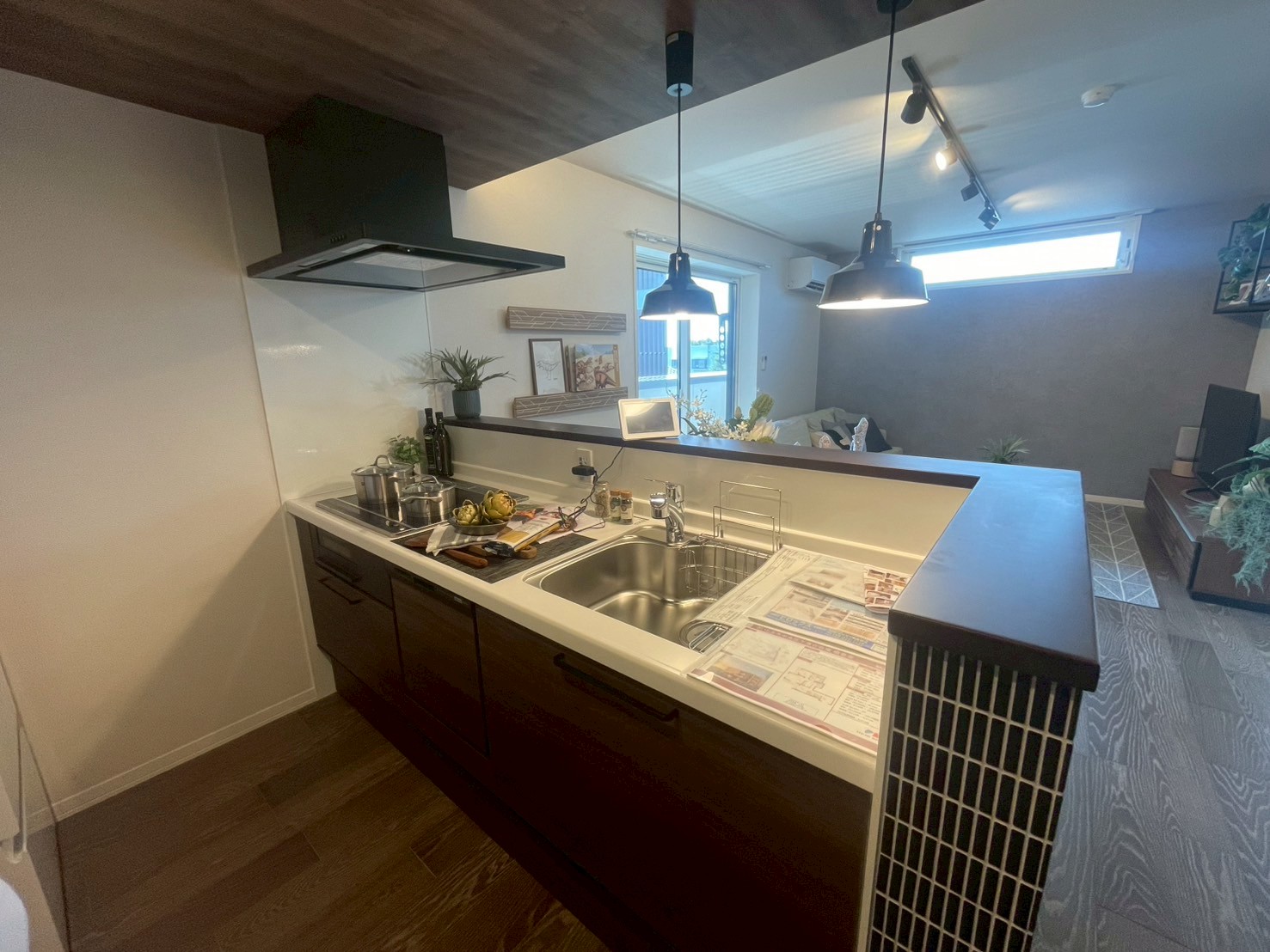 キッチン　写真はモデルルームです