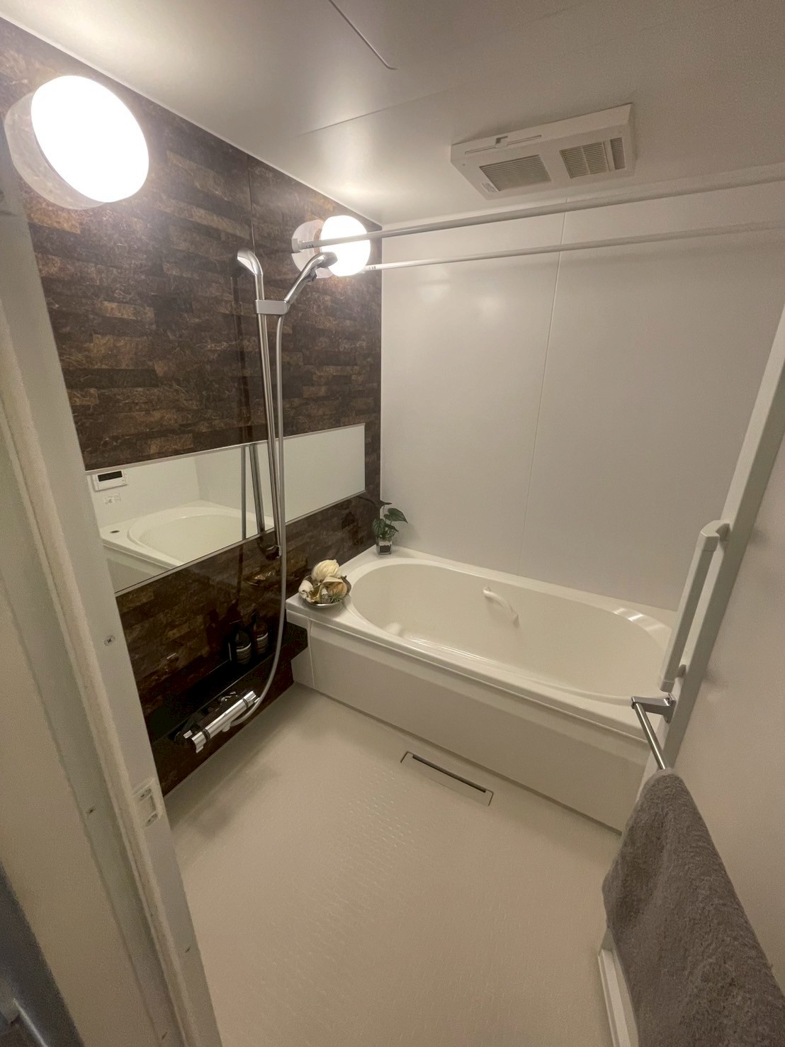 バス・シャワールーム