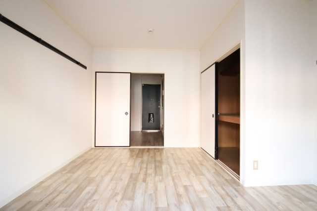 居室・リビング　※別室の参考写真の為、現況優先です。