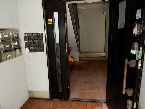 エントランス　エントランス