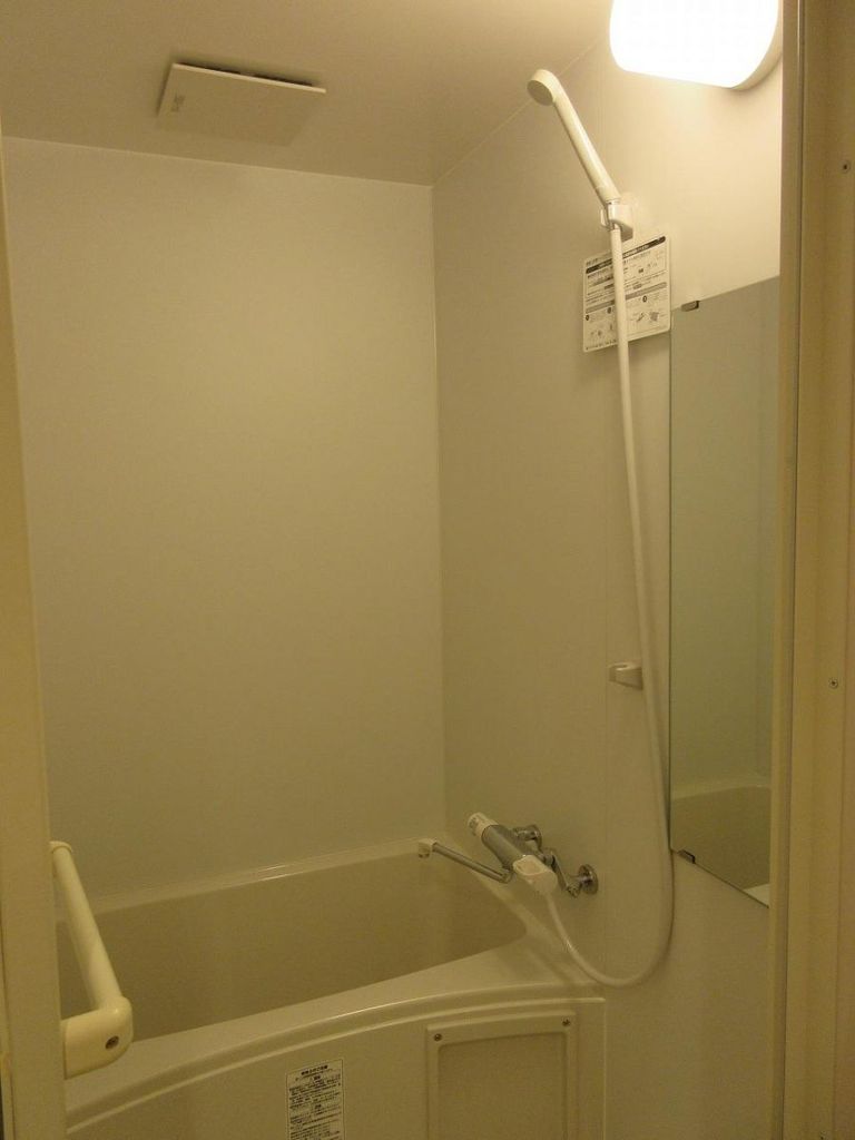 バス・シャワールーム　バス