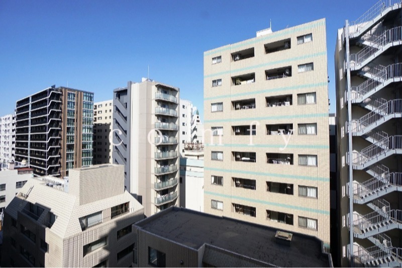 エントランス　エントランスホール