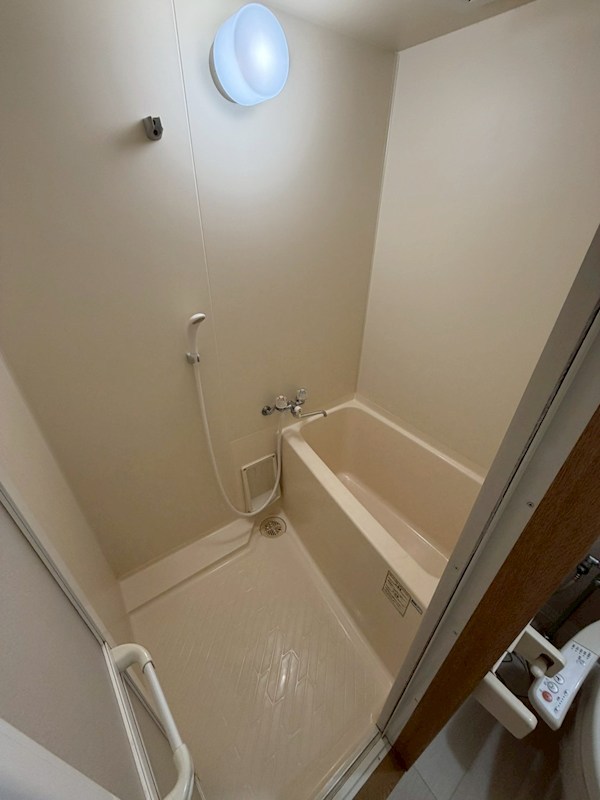 バス・シャワールーム　他部屋