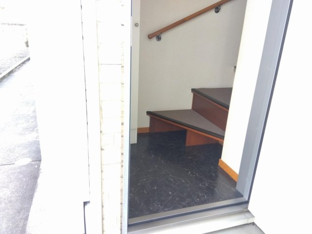 玄関　シンプルで使いやすい玄関です