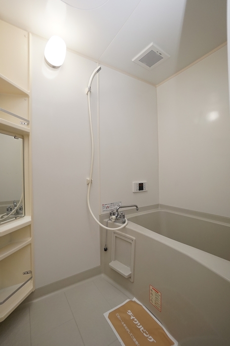 バス・シャワールーム　浴室