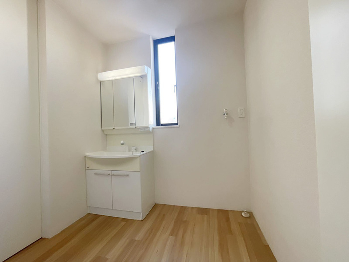 洗面設備　同仕様