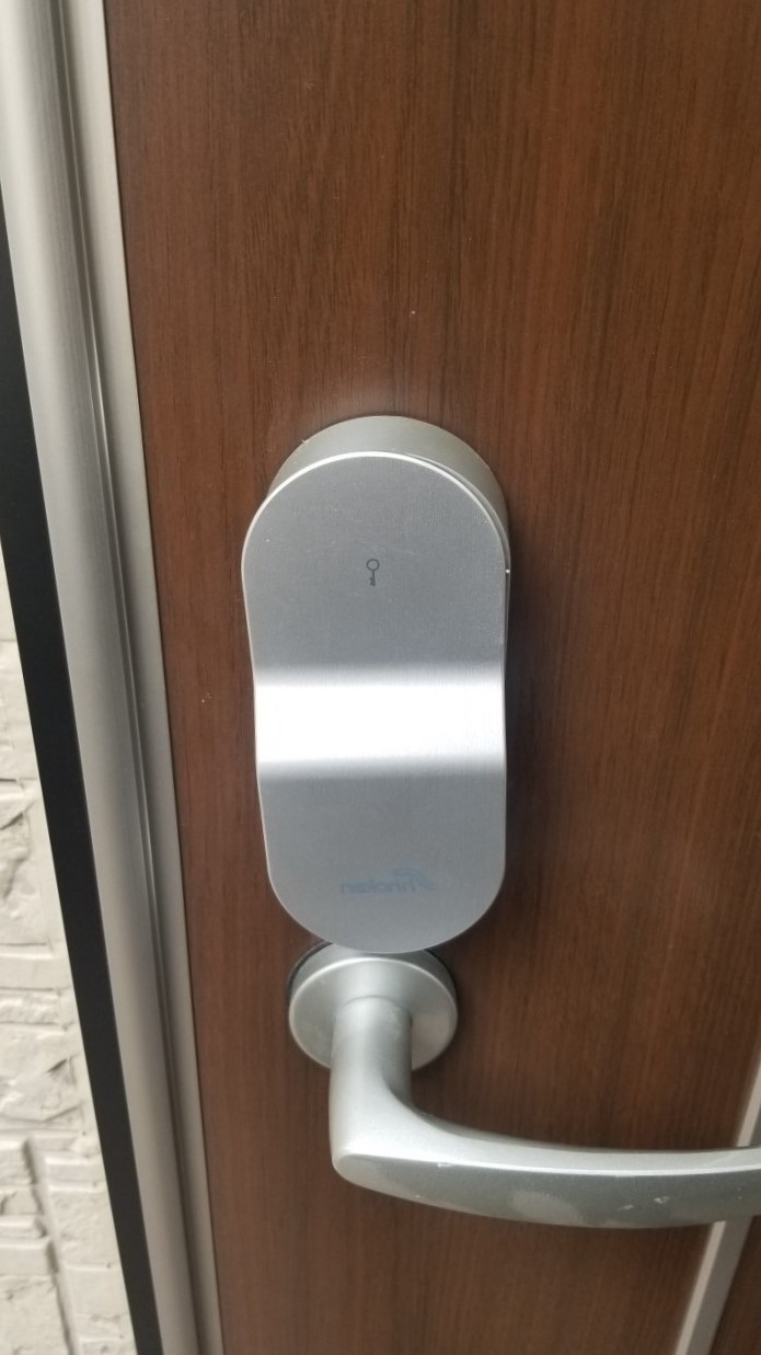 玄関　（同仕様画像）