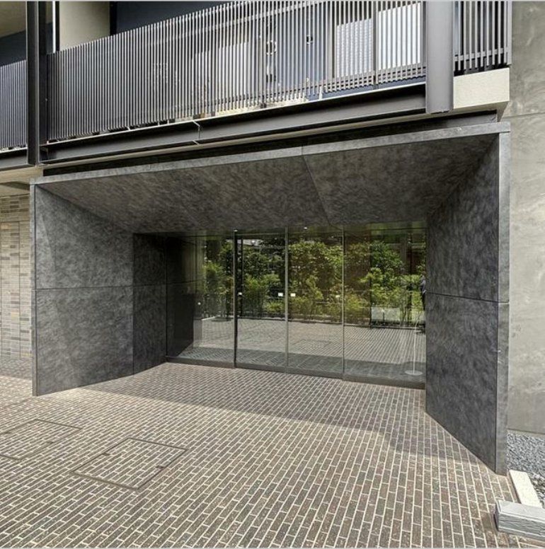 エントランス　エントランス