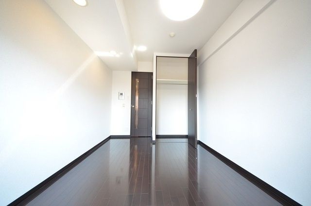 居室・リビング　★６帖の洋室★