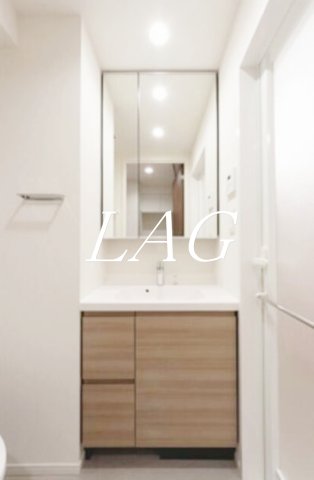 洗面設備　独立洗面台です。