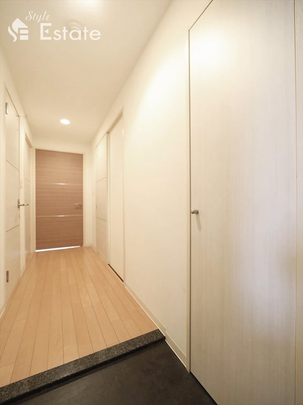 玄関　玄関（シューズボックス付き）