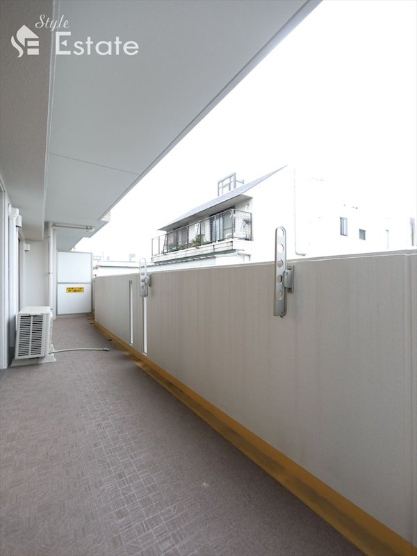 バルコニー　バルコニー