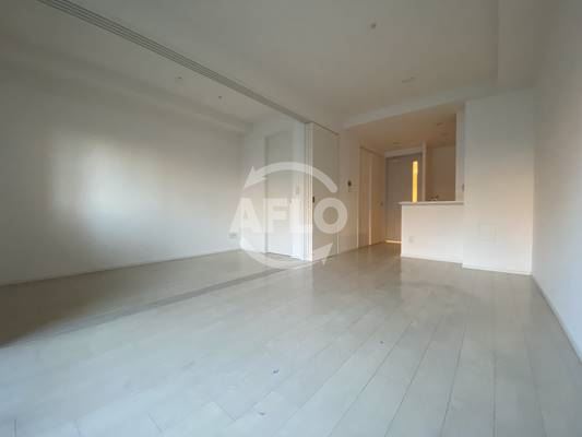 居室・リビング　イニシアブランなんば　リビング