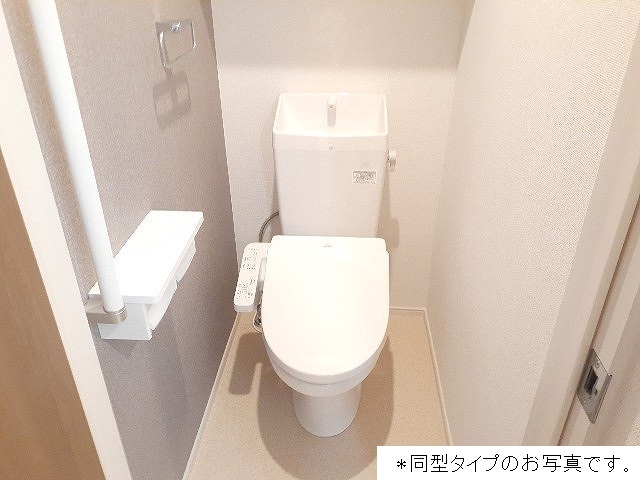 トイレ　別室の参考写真です。※現況優先