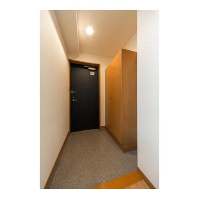 玄関　※写真は同タイプ住戸です。