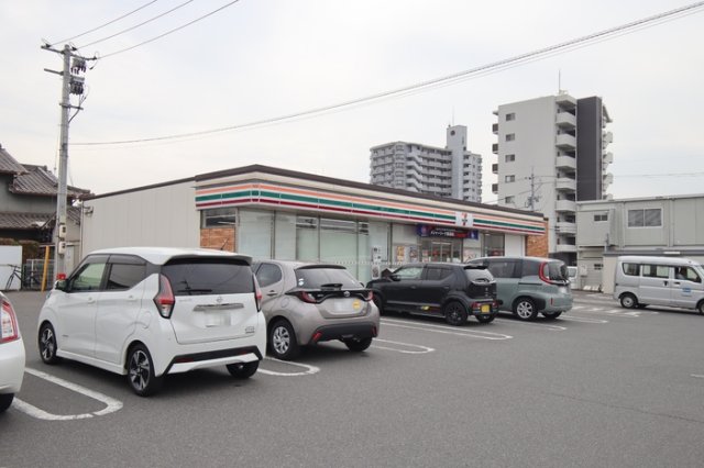 駐車場　セブンイレブン 福山引野5丁目店