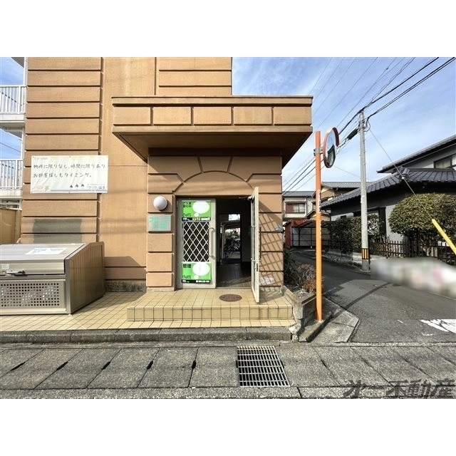 エントランス　エントランス