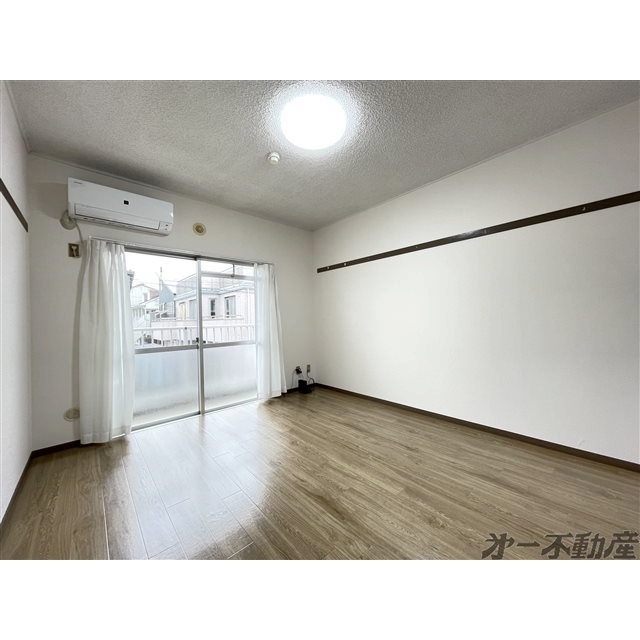 居室・リビング　洋室