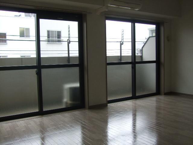 居室・リビング　リビング（２０７号室タイプ）