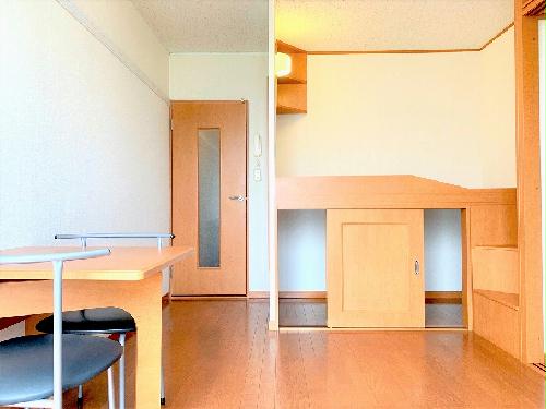 居室・リビング　フローリングのお部屋です