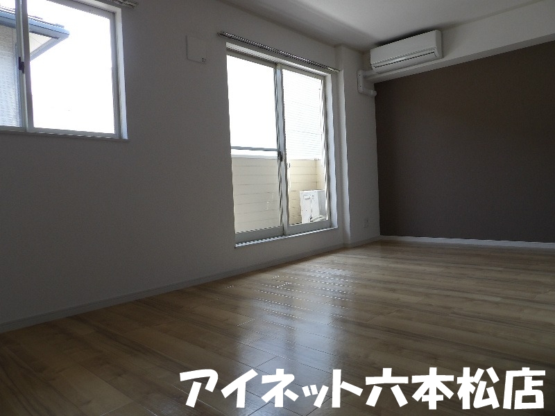 居室・リビング　広々リビングです。