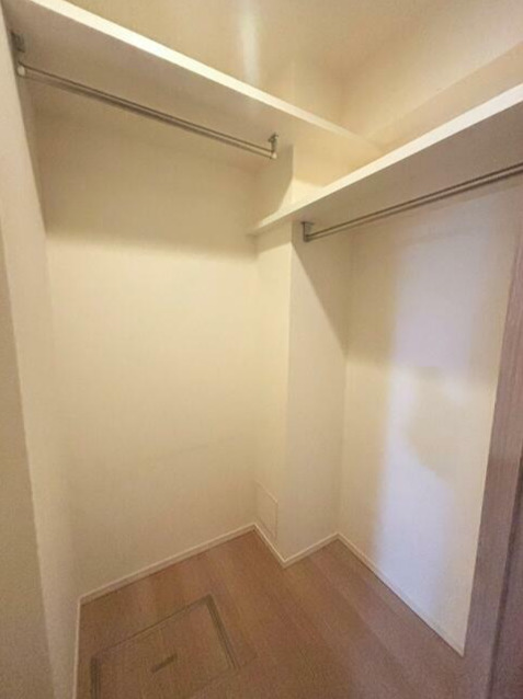 収納　ウォークインクローゼット